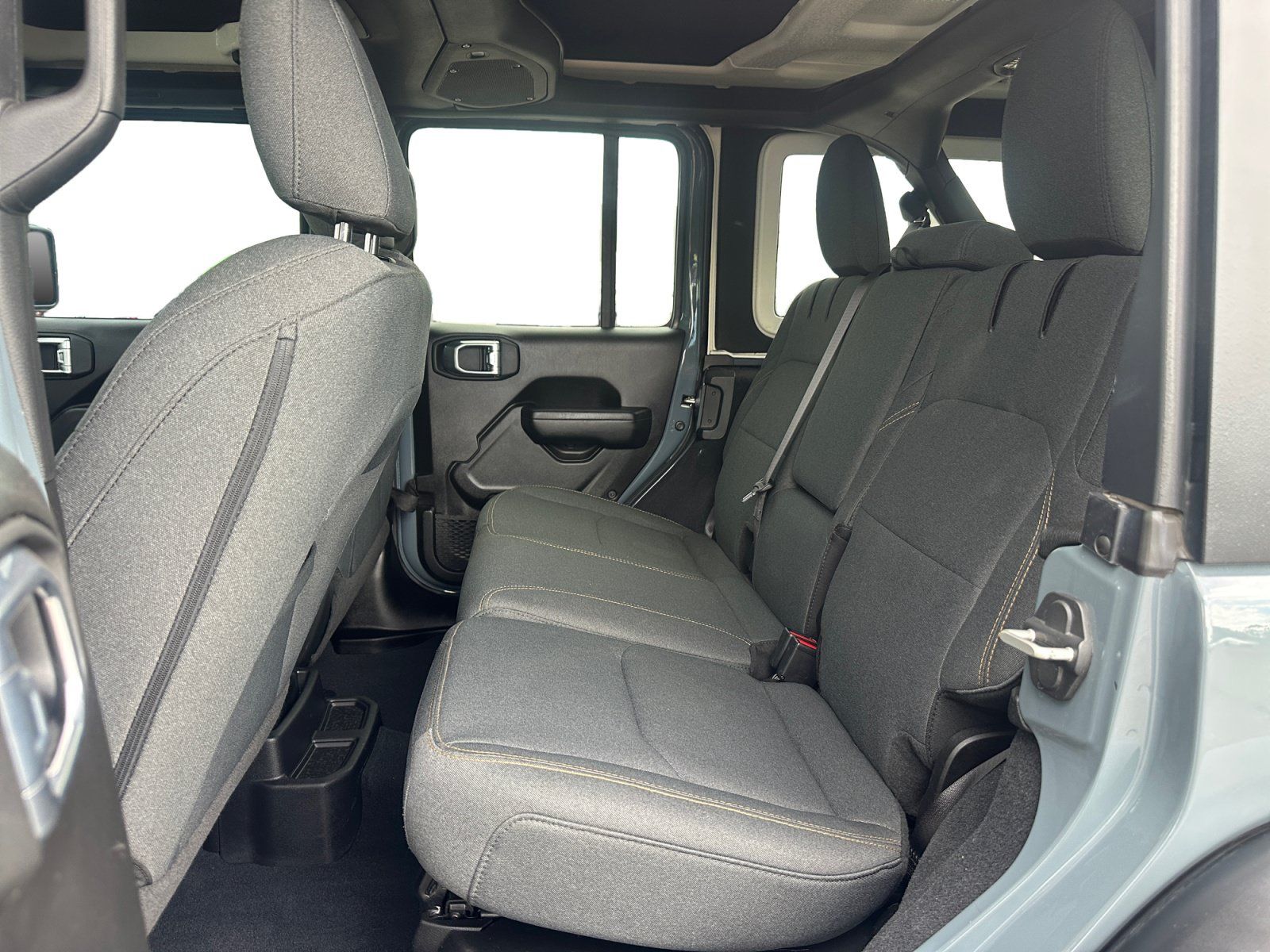 Used 2024 Jeep Wrangler Unlimited AWD/4WD image 13
