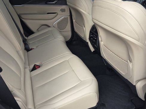 Used 2022 Jeep Grand Cherokee Limited 4xe image 14