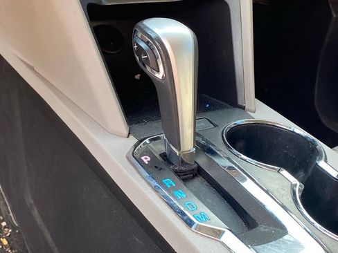 Used 2015 Chevrolet Equinox LT FWD image 12