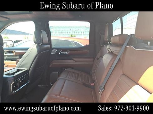 Used 2024 GMC Sierra 1500 Denali Ultimate AWD/4WD image 7
