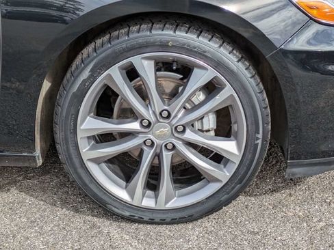 Used 2024 Chevrolet Malibu LT FWD image 11