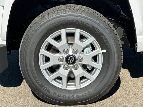 New 2026 Toyota Tacoma SR5 RWD image 30