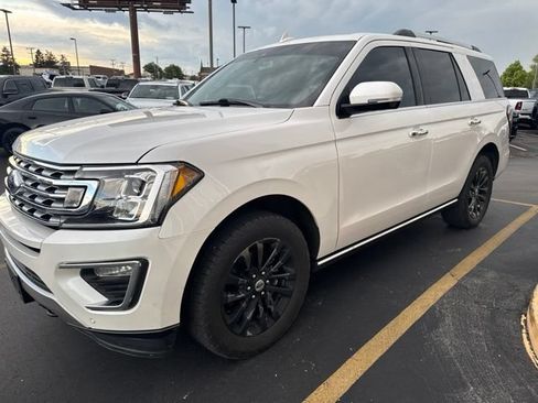 Used 2019 Ford Expedition Limited w/ Equipment Group 301A AWD/4WD image 4
