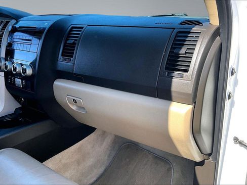 Used 2008 Toyota Sequoia Limited image 16