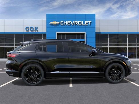 New 2025 Chevrolet Equinox EV RS image 5