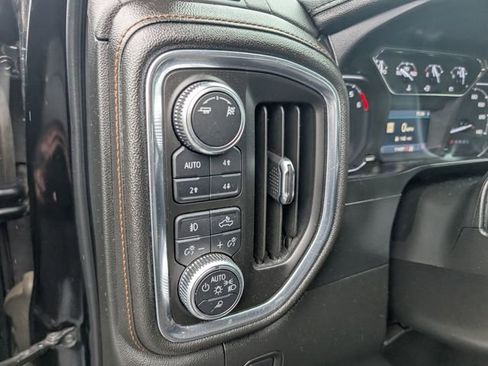 Used 2019 GMC Sierra 1500 AT4 w/ AT4 Premium Package AWD/4WD image 17