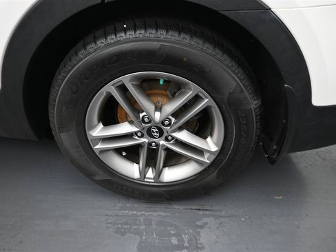 Used 2018 Hyundai Santa Fe Sport AWD/4WD image 19