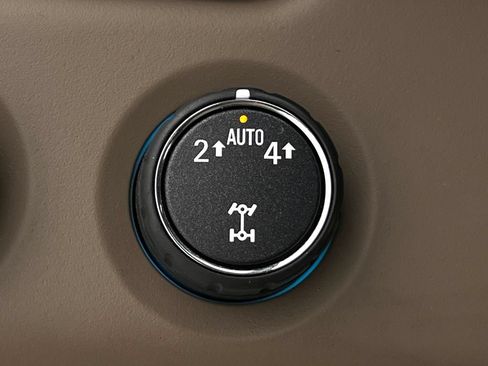 Used 2017 Chevrolet Tahoe Premier AWD/4WD image 21