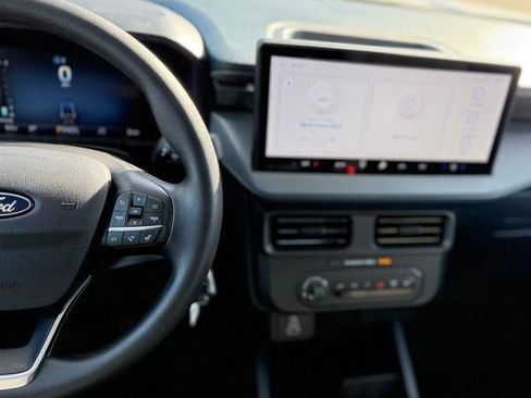 New 2026 Ford Maverick XL image 19