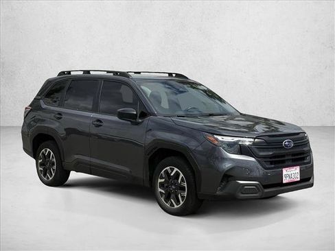 Used 2025 Subaru Forester AWD/4WD image 5