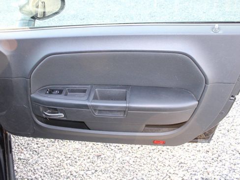 Used 2010 Dodge Challenger SE image 18