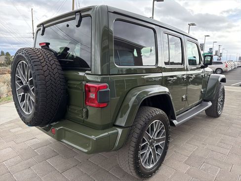 Used 2024 Jeep Wrangler High Altitude AWD/4WD image 7