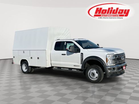 New 2025 Ford F550 4x4 SuperCab Super Duty image 1