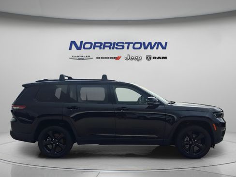 Used 2024 Jeep Grand Cherokee L Limited w/ Luxury Tech Group II AWD/4WD image 7