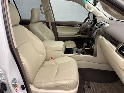 Used 2019 Lexus GX 460 Luxury image 26