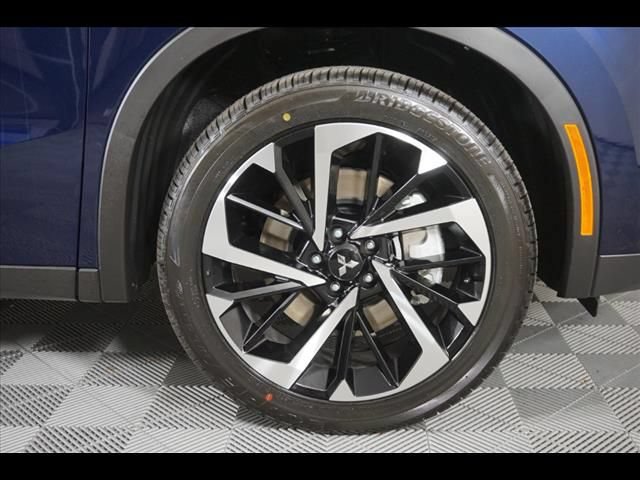 Used 2025 Mitsubishi Outlander SE AWD/4WD image 29