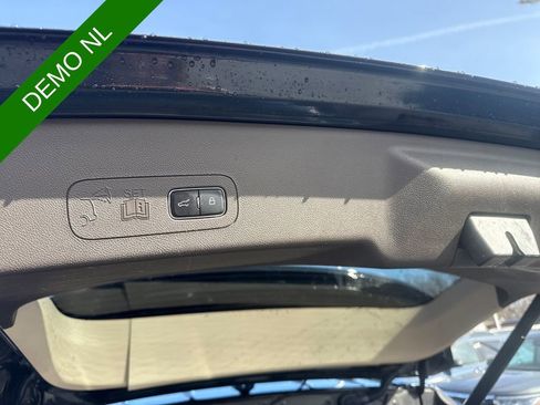 Used 2023 Lincoln Aviator Grand Touring w/ Equipment Group 301A AWD/4WD image 10