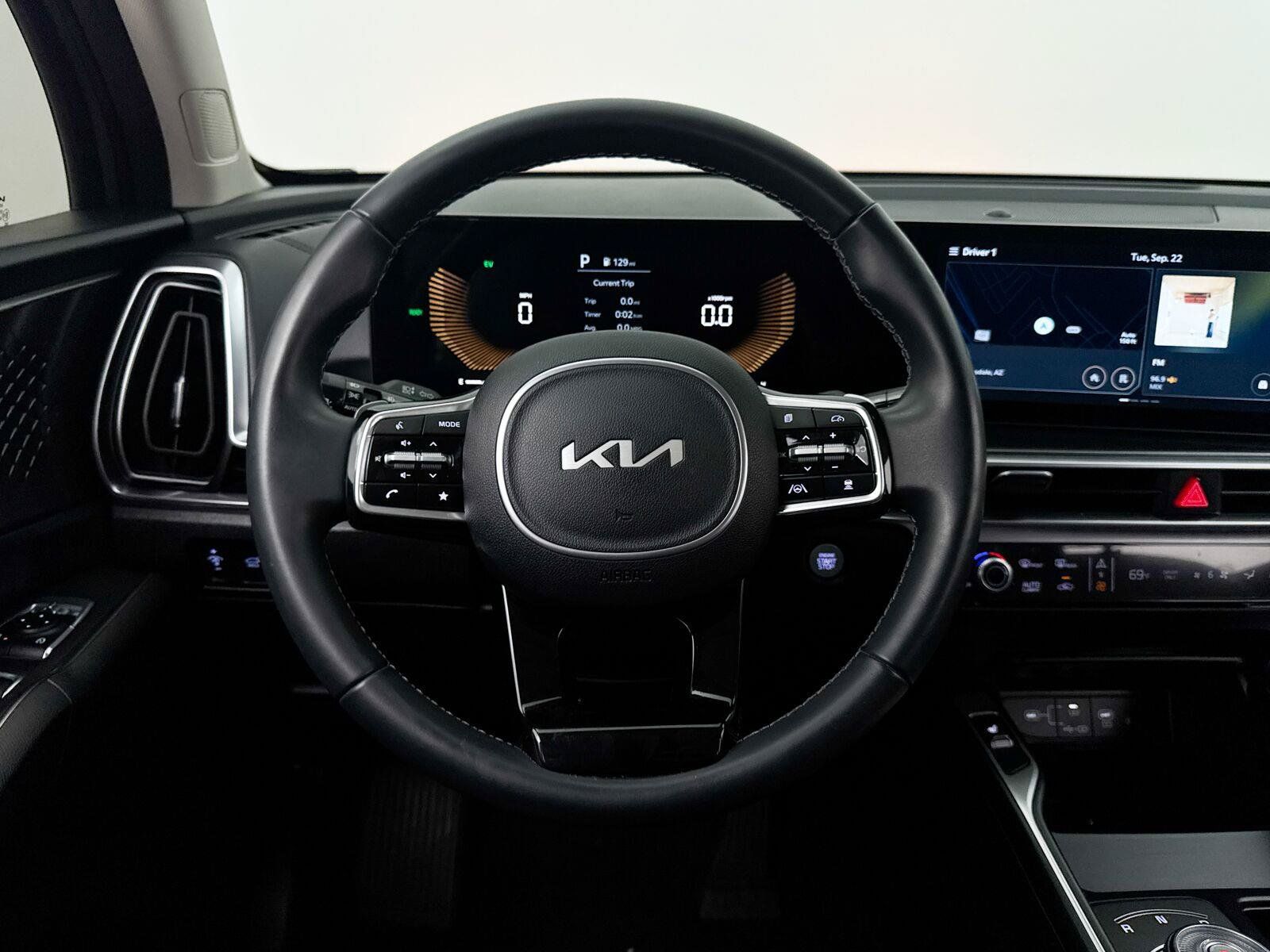 Used 2025 Kia Sorento EX FWD image 35