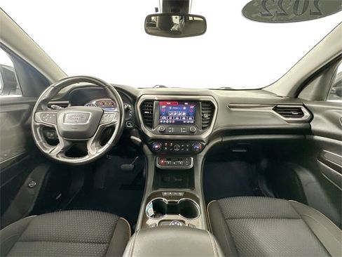 Used 2022 GMC Acadia AT4 image 3