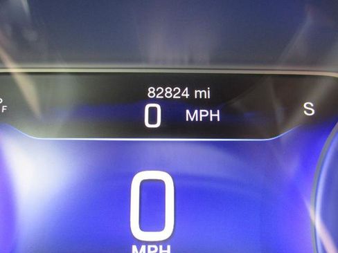 Used 2015 Chrysler 200 C image 6