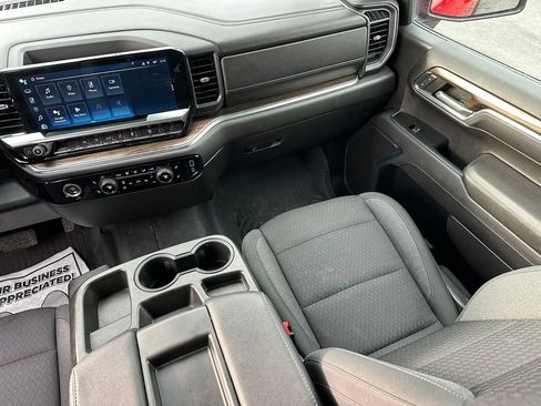 Used 2023 Chevrolet Silverado 1500 LT image 15