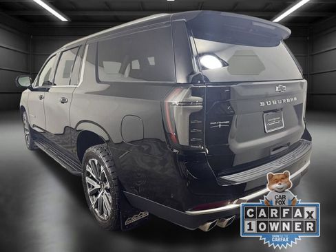 Used 2026 Chevrolet Suburban High Country w/ Sun And Tow Package AWD/4WD image 4