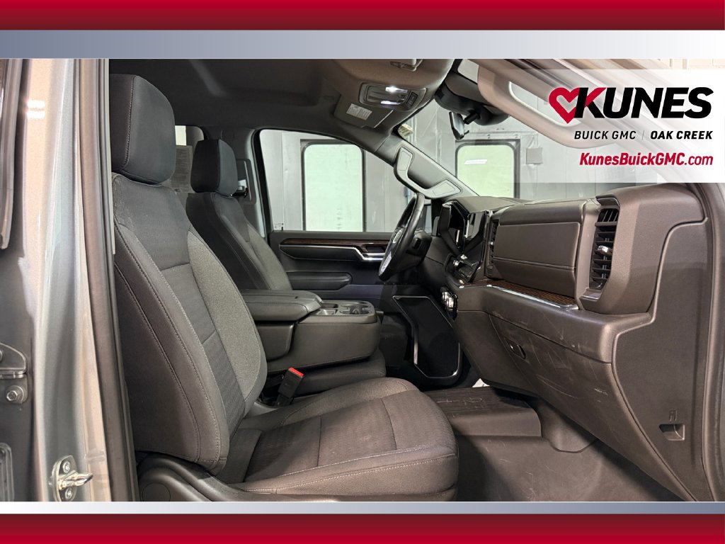 Used 2023 GMC Sierra 1500 SLE w/ X31 Off-Road Package AWD/4WD image 38