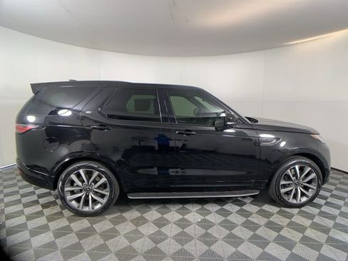 Used 2025 Land Rover Discovery Dynamic SE image 7