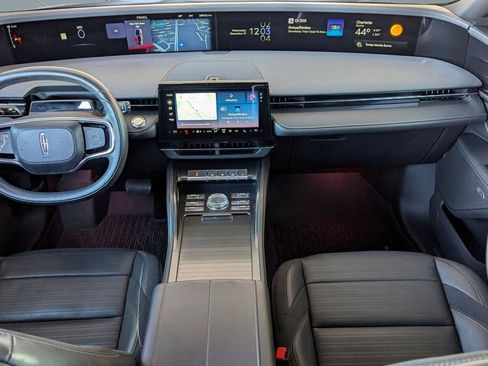 Used 2024 Lincoln Nautilus Reserve w/ Equipment Group 202A image 15