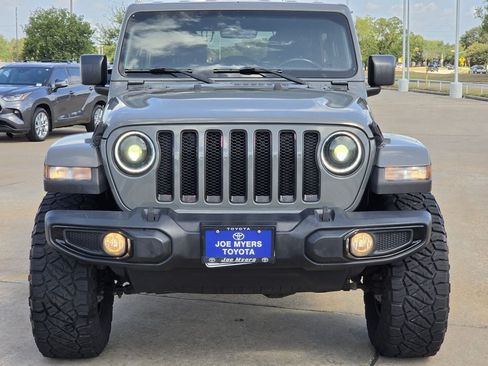 Used 2020 Jeep Wrangler Unlimited Sahara AWD/4WD image 3