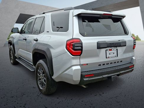 Certified 2025 Toyota 4Runner SR5 image 4