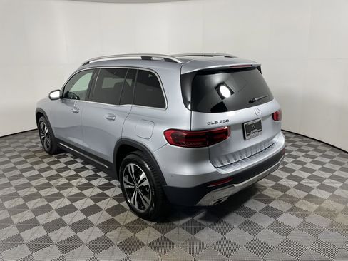 New 2026 Mercedes-Benz GLB 250 image 3