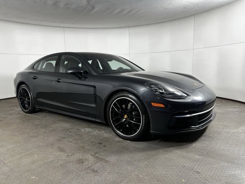 Certified 2019 Porsche Panamera 4 image 9