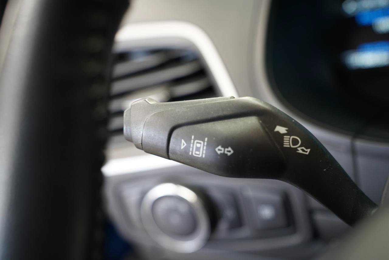Used 2023 Ford Edge SEL AWD/4WD image 14