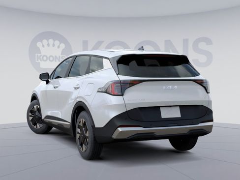 New 2026 Kia Sportage LX image 5