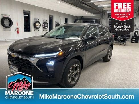 New 2026 Chevrolet Trax LT w/ Driver Confidence Package FWD image 1