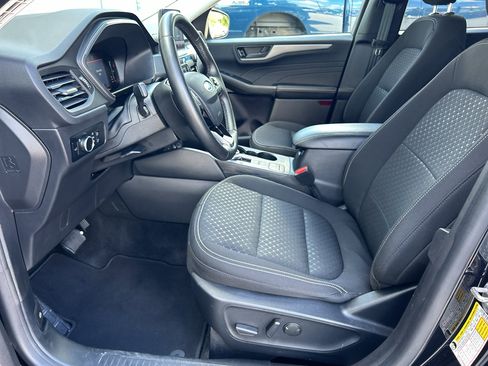 Used 2024 Ford Escape Active w/ Cold Weather Package image 11