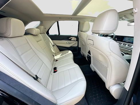Used 2020 Mercedes-Benz GLE 350 4MATIC image 29