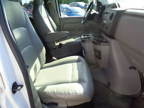 Used 2013 Ford E-250 and Econoline 250 Extended w/ PWR Group RWD image 6