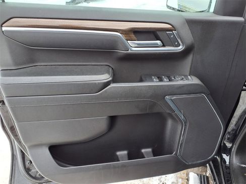 Used 2024 Chevrolet Silverado 1500 LT Trail Boss image 17