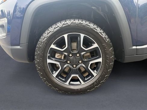 Used 2019 Jeep Compass Trailhawk w/ Cold Weather Group AWD/4WD image 10