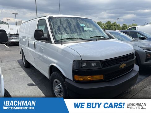 New 2026 Chevrolet Express 2500 RWD image 1