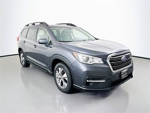 Used 2022 Subaru Ascent Premium w/ Convenience Package image 1