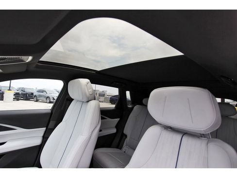 Certified 2024 Cadillac Lyriq Luxury RWD image 28