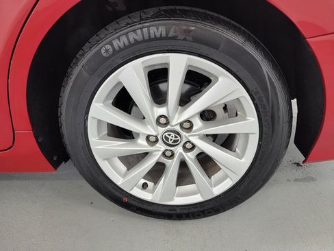 Used 2024 Toyota Camry LE FWD image 12