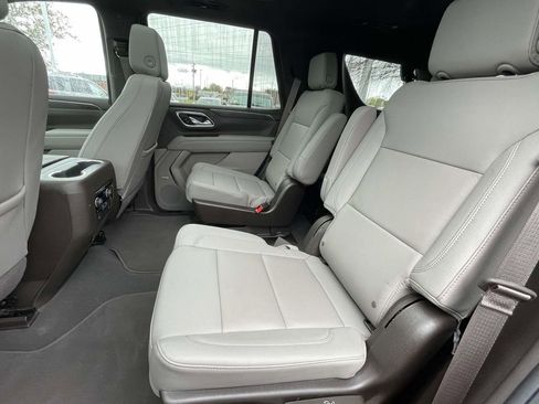 Used 2023 Chevrolet Tahoe Z71 w/ Luxury Package image 13