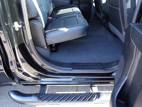 Used 2023 Chevrolet Silverado 1500 Custom image 24