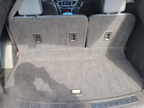 Used 2024 Buick Enclave Premium image 29