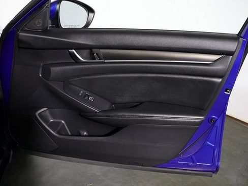 Used 2019 Honda Accord Sport image 28