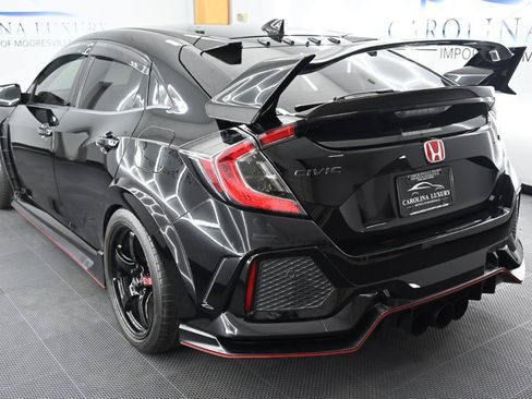 Used 2019 Honda Civic Type R image 2